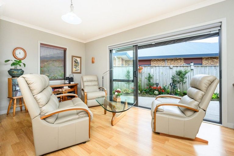Photo of property in 8 Stonebridge Heights, Feilding, 4702