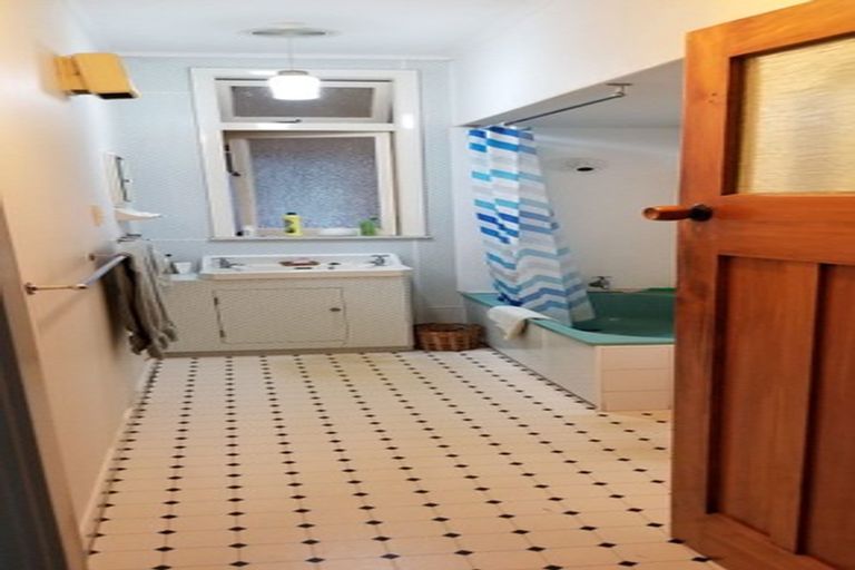 Photo of property in 6 Krull Street, Vogeltown, Wellington, 6021