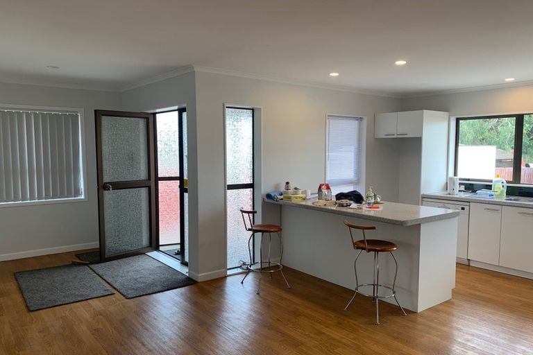 Photo of property in 7 Sutton Crescent, Papakura, 2110