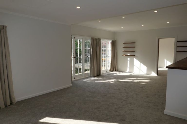 Photo of property in 3 Hemara Street, Waikanae Beach, Waikanae, 5036