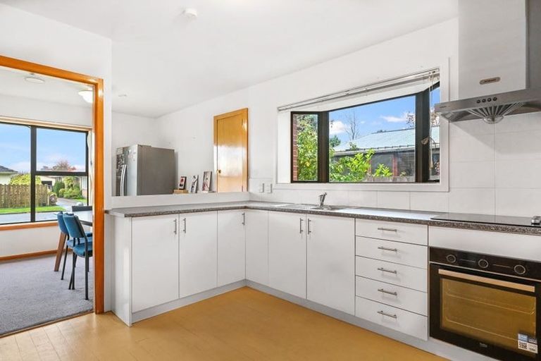 Photo of property in 18 Lochee Road, Upper Riccarton, Christchurch, 8041