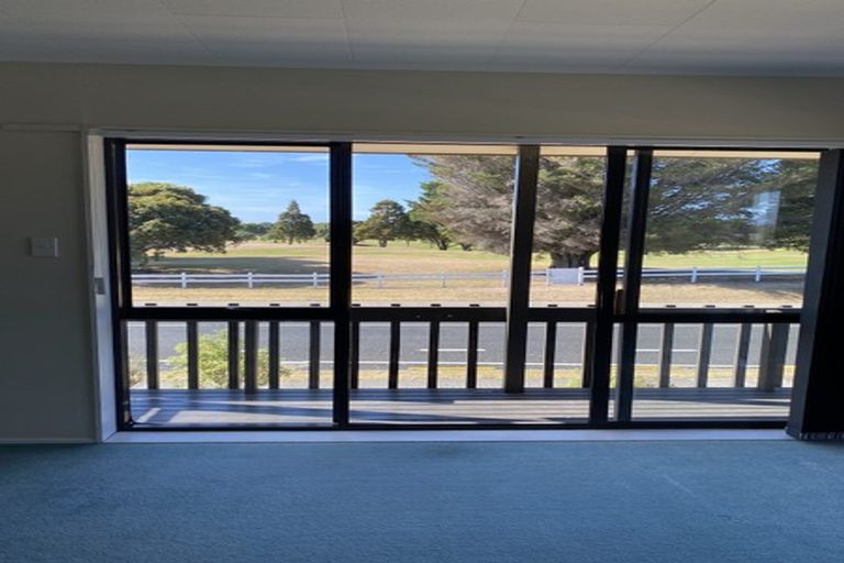 Photo of property in 2a Balmacewen Place, Mount Maunganui, 3116