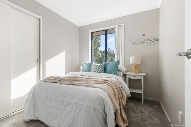 Photo of property in 1 Northridge Terrace, Massey, Auckland, 0614