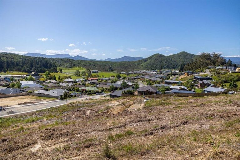 Photo of property in 4 Raukura Rise, Picton, 7220