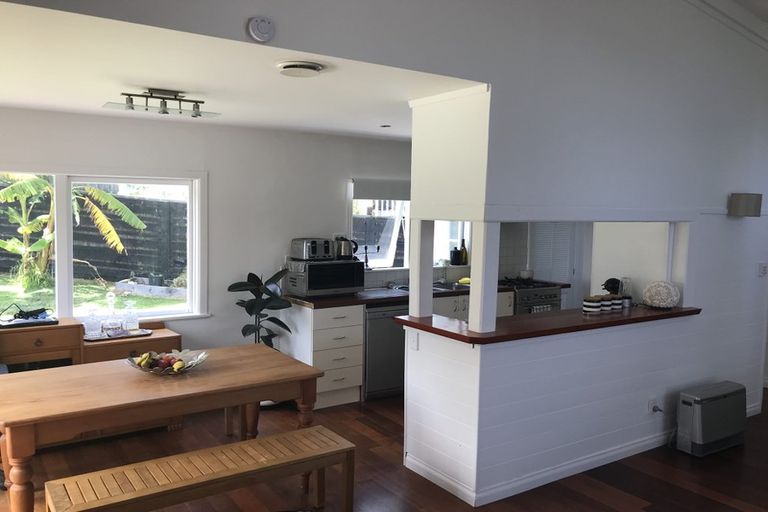 Photo of property in 23 Lanigan Street, Birkdale, Auckland, 0626