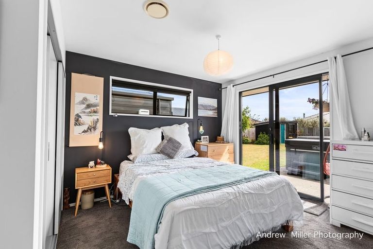 Photo of property in 16 Kingfisher Crescent, Albert Town, Wanaka, 9305