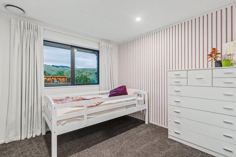 Photo of property in 14 Minsons Lane, Kennedys Bush, Christchurch, 8025