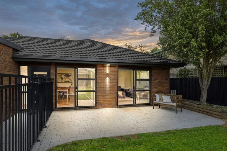 Photo of property in 2/28a Studholme Street, Somerfield, Christchurch, 8024