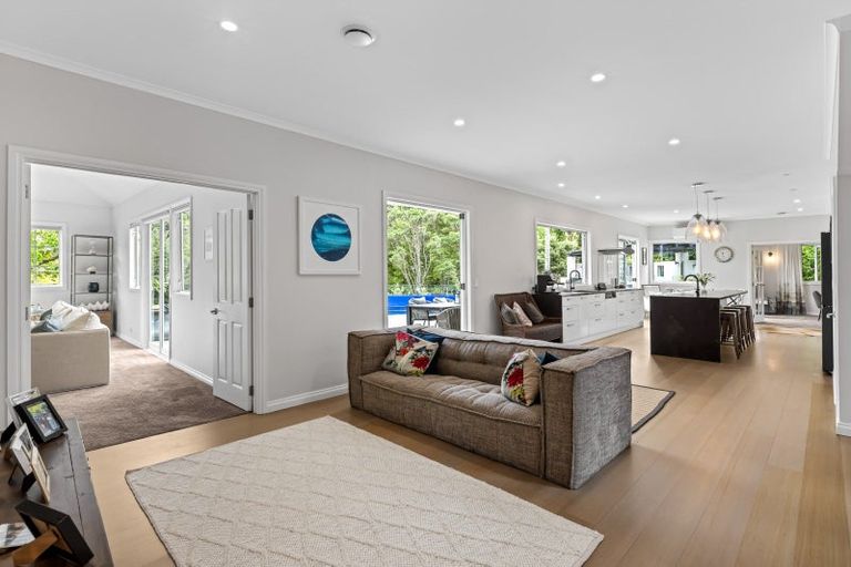 Photo of property in 45 Hardens Lane, Paremoremo, Auckland, 0632