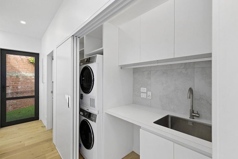 Photo of property in 34a Buckingham Street, Melrose, Wellington, 6023