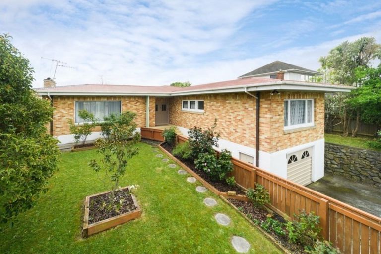 Photo of property in 923 Upper Main Street, Roslyn, Palmerston North, 4414