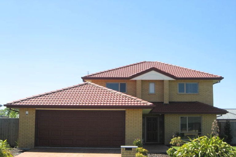 Photo of property in 24 Coolspring Way, Redwood, Christchurch, 8051