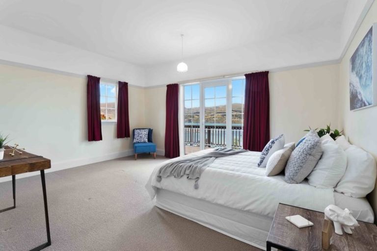 Photo of property in 6 Dudley Road, Lyttelton, 8082