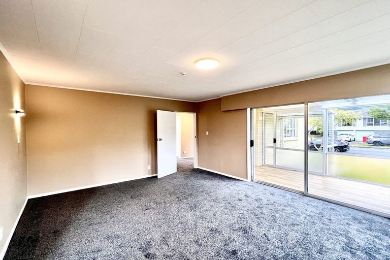 Photo of property in 76 California Drive, Totara Park, Upper Hutt, 5018