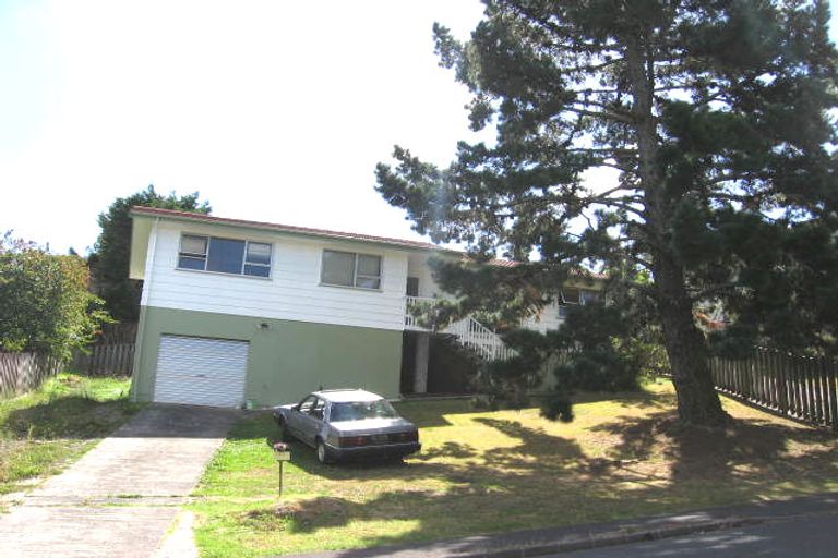 Photo of property in 1/21 Laurina Road, Sunnynook, Auckland, 0620