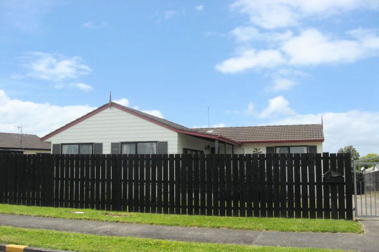 Photo of property in 3 Barcroft Place, Clendon Park, Auckland, 2103