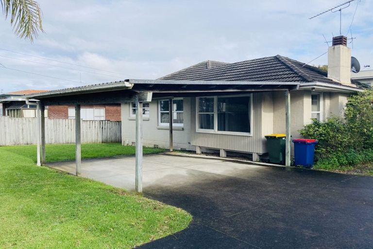 Photo of property in 242 Forrest Hill Road, Forrest Hill, Auckland, 0620