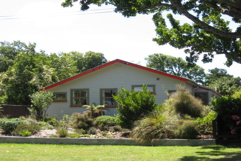 Photo of property in 17 Ford Road, Opawa, Christchurch, 8023