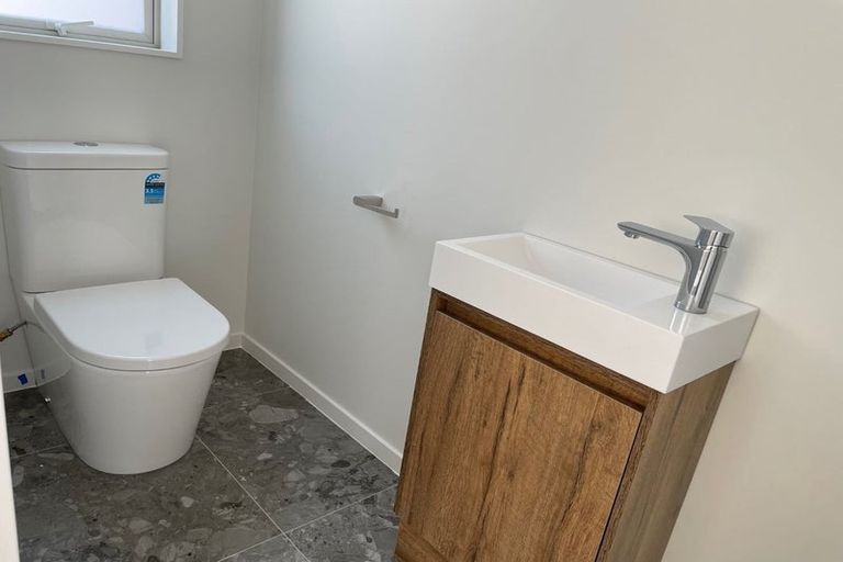 Photo of property in 4a Putiputi Way, Papakura, 2110