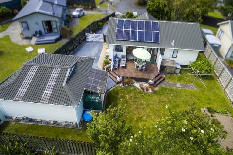 Photo of property in 42 Delaware Grove, Totara Park, Upper Hutt, 5018