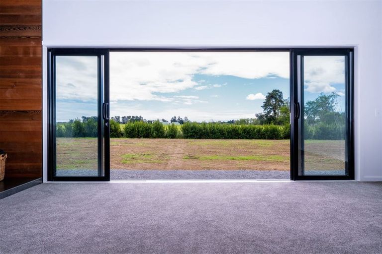 Photo of property in 38a Pohutukawa Drive, Levin, 5571