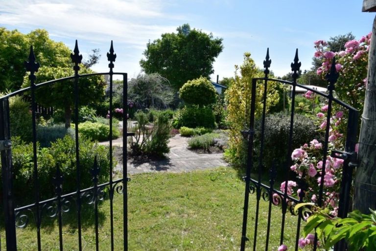 Photo of property in 23 Burnett Street, Oxford, 7430