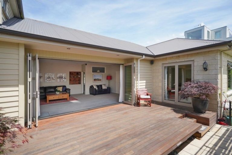 Photo of property in 135 Deans Avenue, Riccarton, Christchurch, 8011