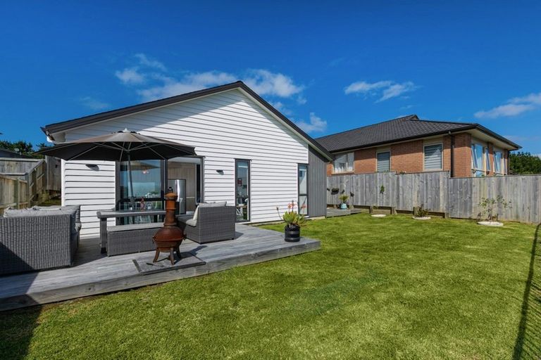 Photo of property in 25 Resolution Drive, Gulf Harbour, Whangaparaoa, 0930