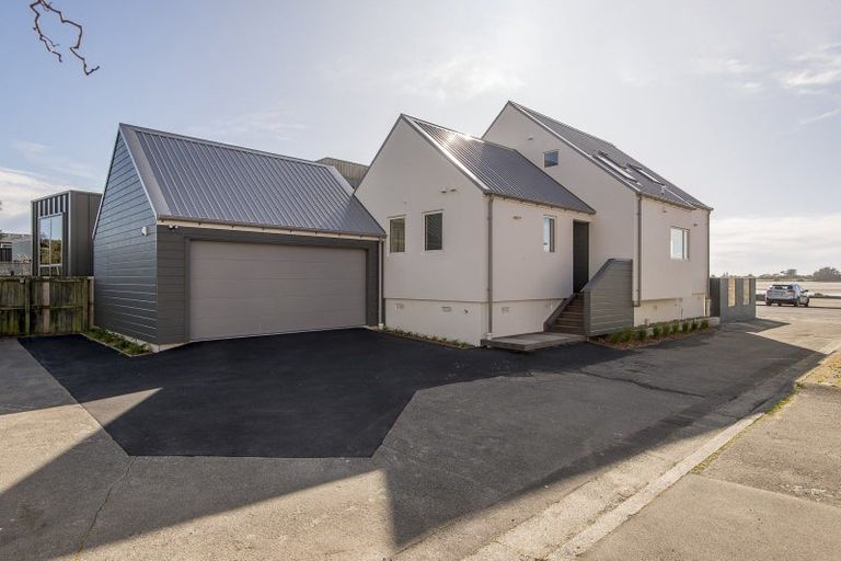 Photo of property in 1/19 Beachville Road, Redcliffs, Christchurch, 8081