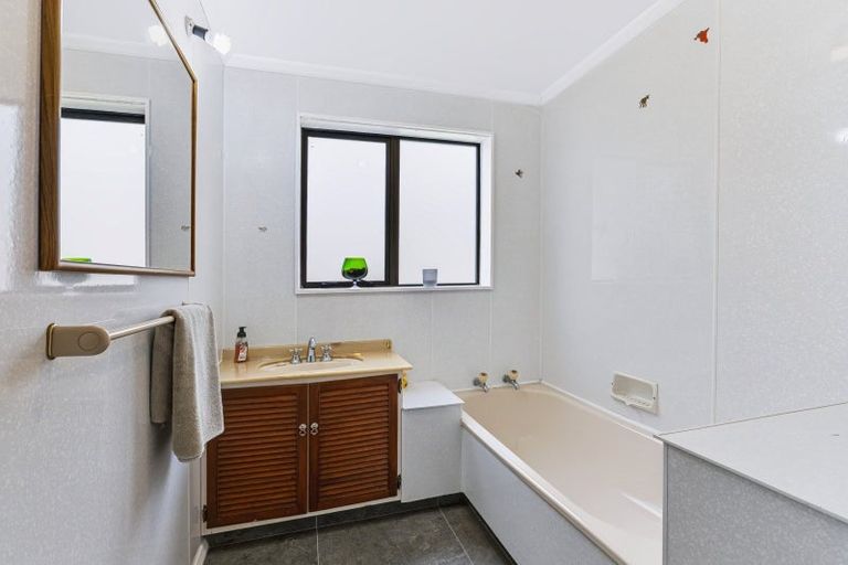 Photo of property in 15 Olivia Street, Stratford, 4332