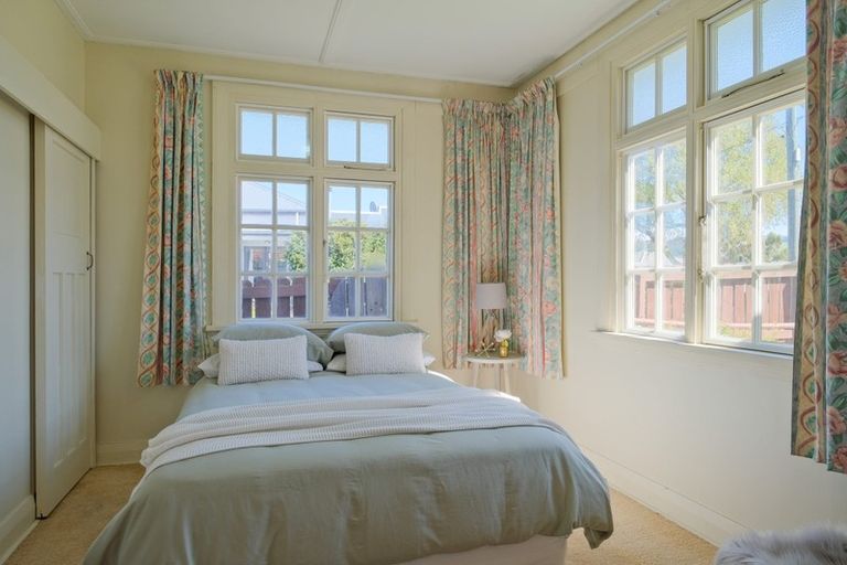 Photo of property in 19 Mornington Road, Balaclava, Dunedin, 9011