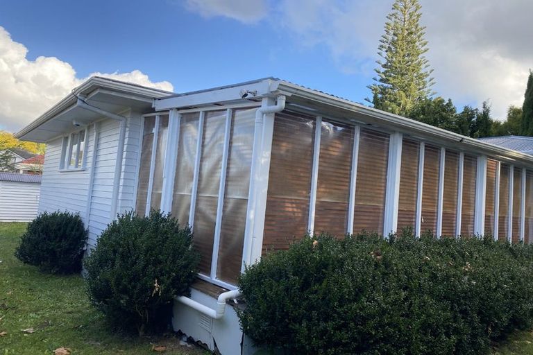 Photo of property in 5 Crockett Lane, Henderson, Auckland, 0610