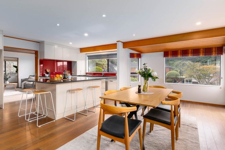 Photo of property in 15 Duval Grove, Tawa, Wellington, 5028