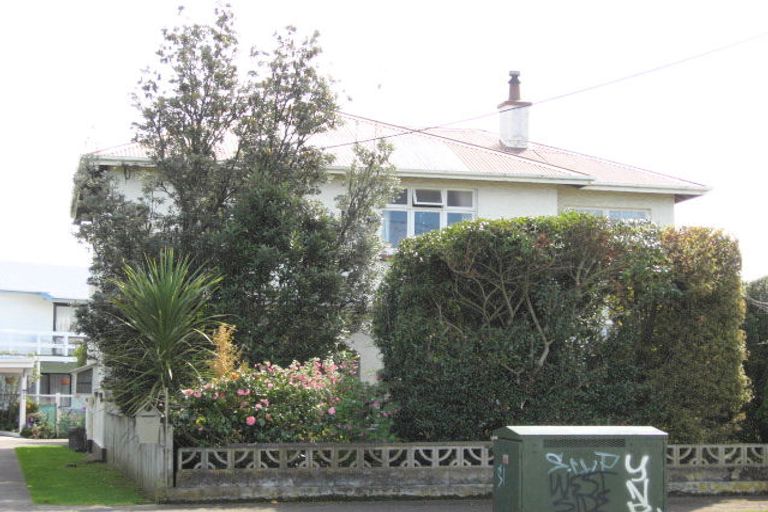 Photo of property in 12a Cambridge Street, Gonville, Whanganui, 4501