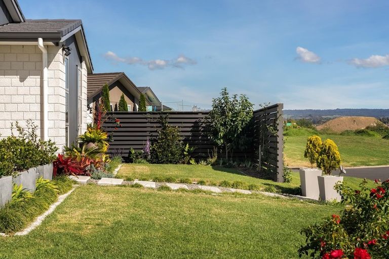 Photo of property in 9a Tui Glen, Omokoroa, 3114