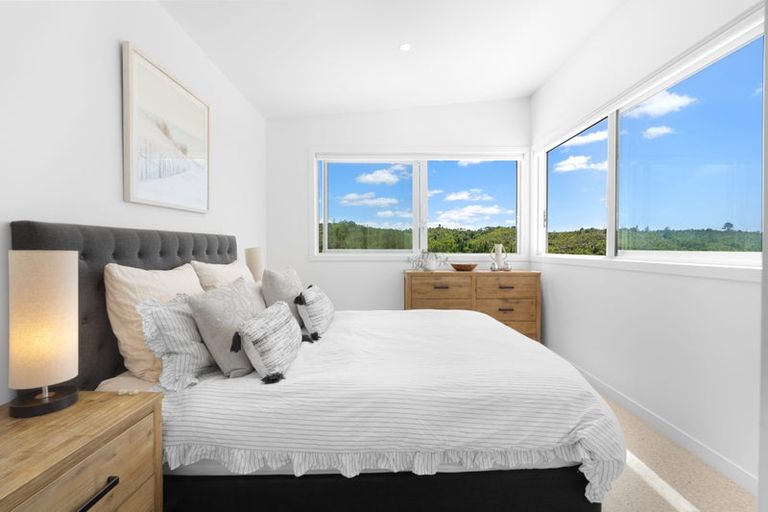 Photo of property in 5 Ringi Lane, Orewa, 0931