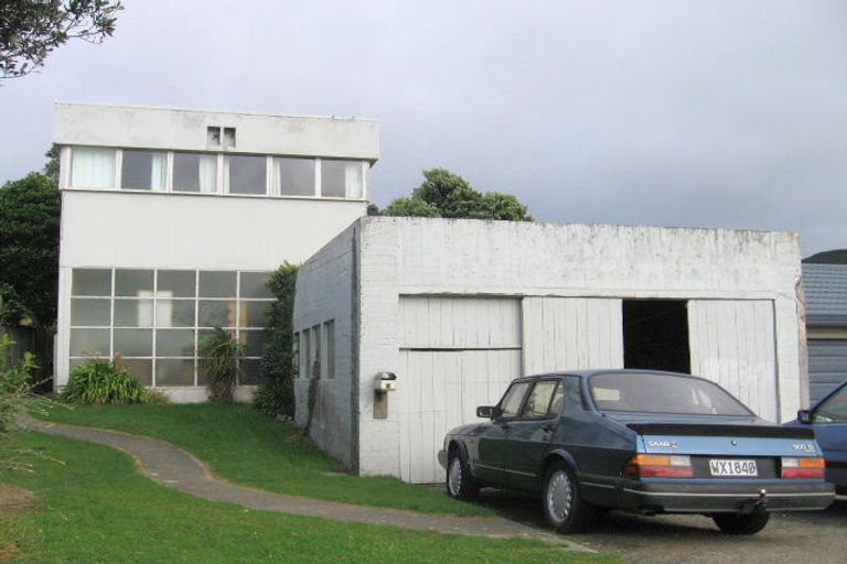 Photo of property in 9 Haumia Street, Johnsonville, Wellington, 6037