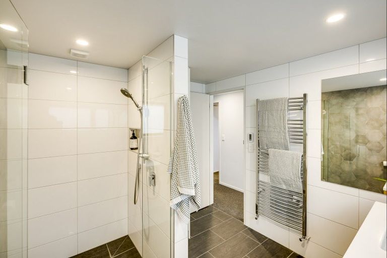 Photo of property in 13 Havelock Road, Hospital Hill, Napier, 4110