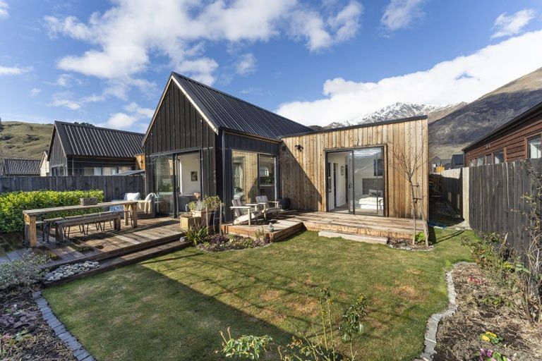 Photo of property in 21 Dewar Street, Lake Hayes, Queenstown, 9304