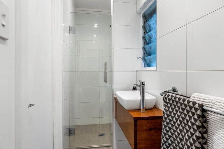 Photo of property in 70 Aramoana Avenue, Devonport, Auckland, 0624