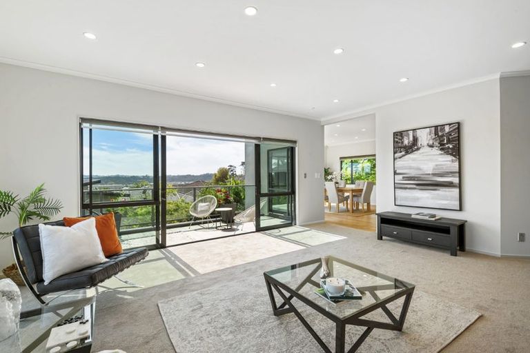 Photo of property in 74 Oakway Drive, Schnapper Rock, Auckland, 0632