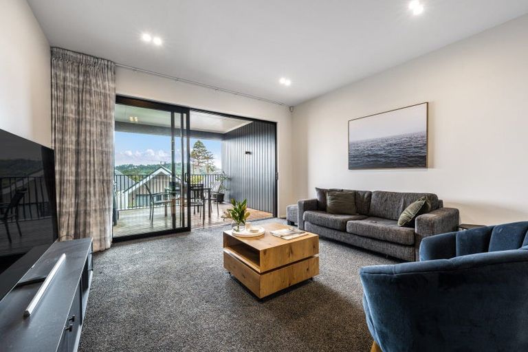 Photo of property in 82 Rangihina Road, Hobsonville, Auckland, 0616