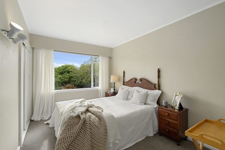 Photo of property in 34 Rosedale Place, Avonhead, Christchurch, 8042