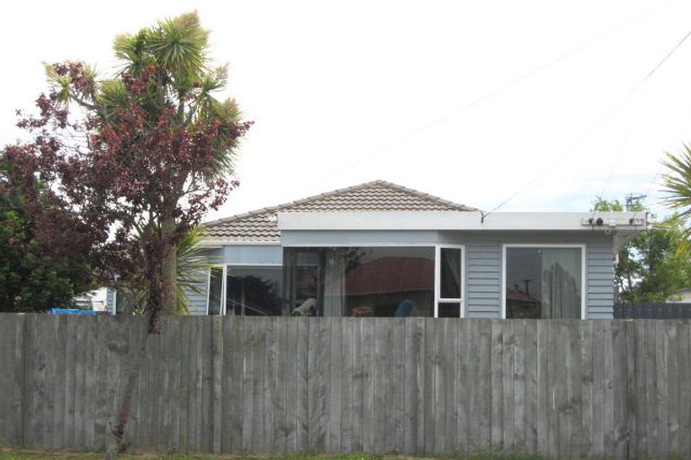 Photo of property in 21 Ottawa Road, Wainoni, Christchurch, 8061