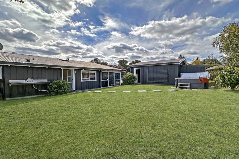 Photo of property in 13 Yasmin Lane, Kinloch, Taupo, 3377