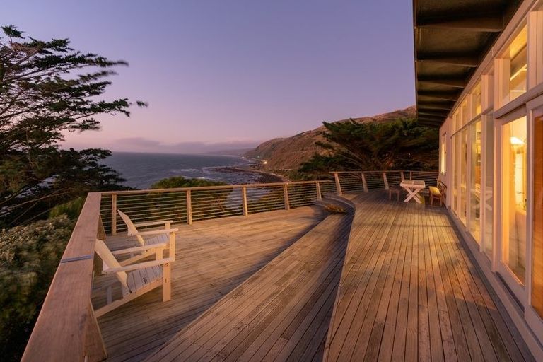 Photo of property in 16 Pa Road, Pukerua Bay, 5026