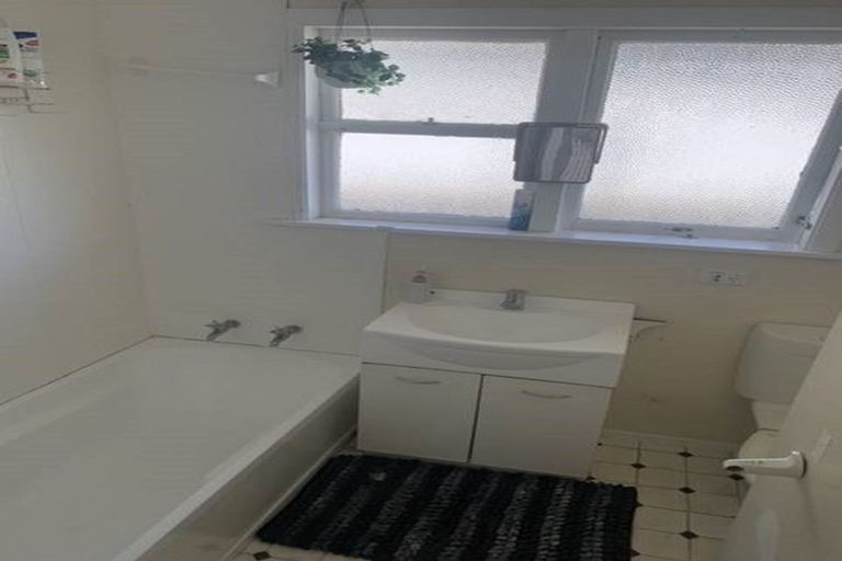 Photo of property in 7a Aurora Street, Petone, Lower Hutt, 5012