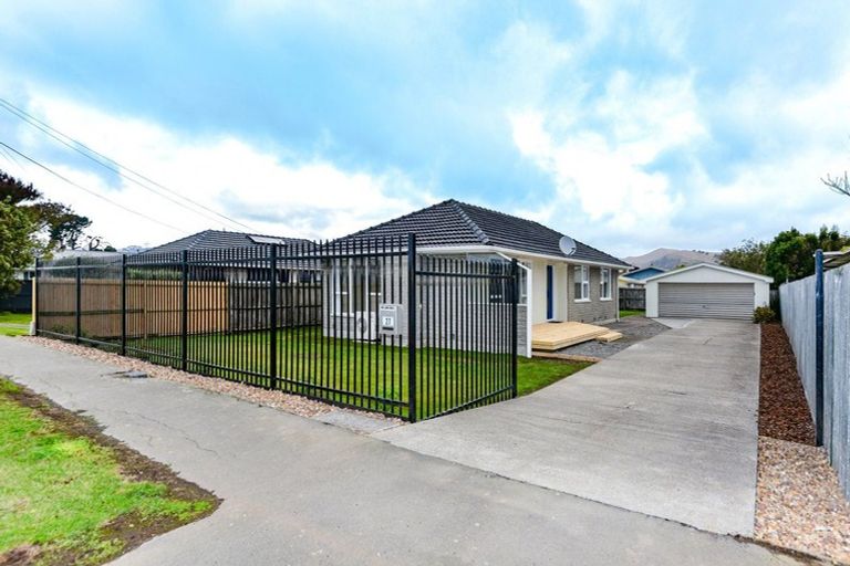 Photo of property in 27 Maces Road, Bromley, Christchurch, 8062