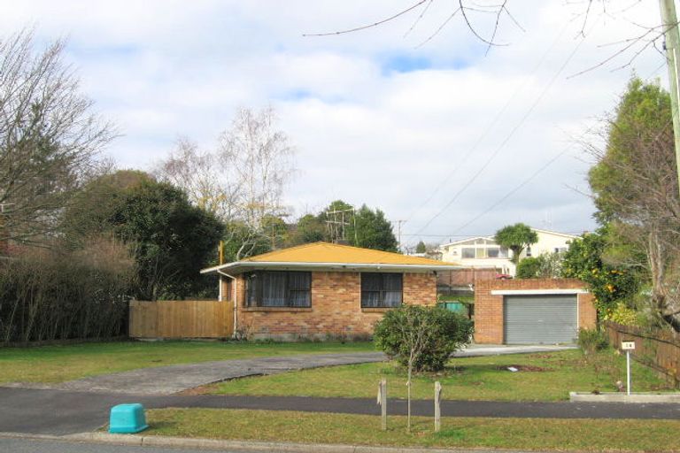 Photo of property in 14 Holloway Place, Forest Lake, Hamilton, 3200