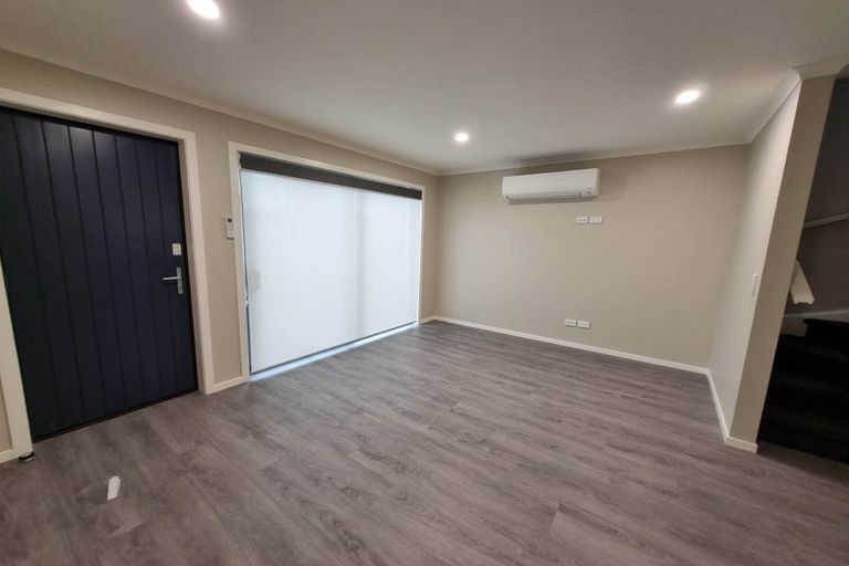 Photo of property in 6e Te Whiti Grove, Waterloo, Lower Hutt, 5011